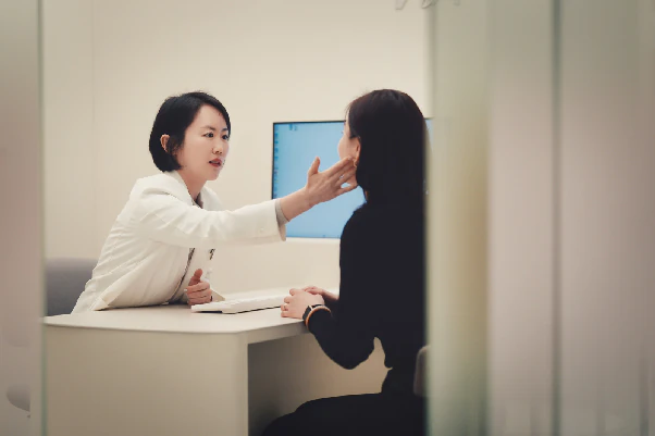 차분히, 그러나 단단하게 새로운 시도를 이어갑니다 - 박새미 피부과전문의 본문 이미지 1