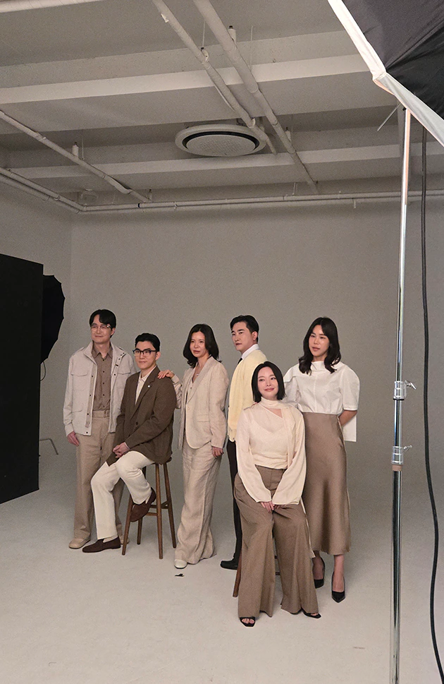 노블레스 매거진 화보를 촬영하는 힐하우스피부과 원장님